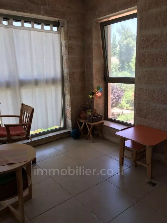 Appartement 4 pièces  Jerusalem Holyland 144-IBL-495