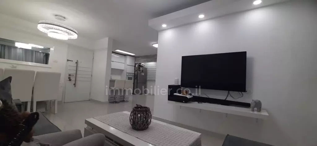 Appartement 4 pièces  Ashdod Het 15-IBL-2735