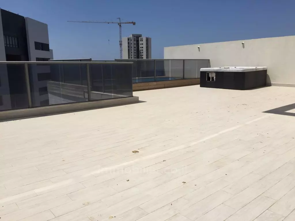 Penthouse 5 rooms Ashdod Mar 15-IBL-2806