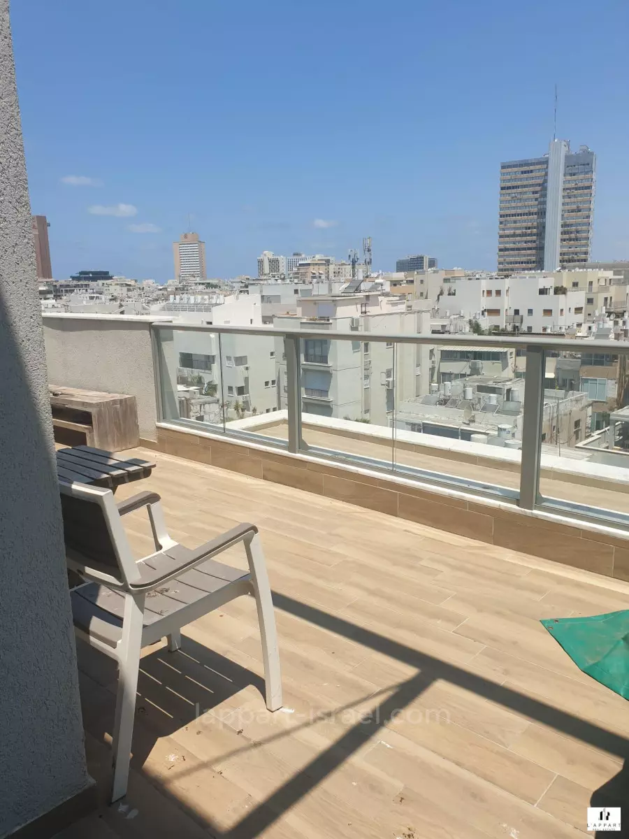 Duplex 4 pièces  Tel Aviv quart de la mer 175-IBL-2560