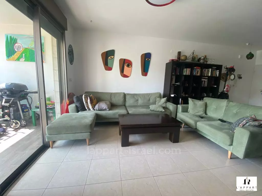 Apartment 4.5 rooms Tel Aviv Ramat Aviv 175-IBL-3242