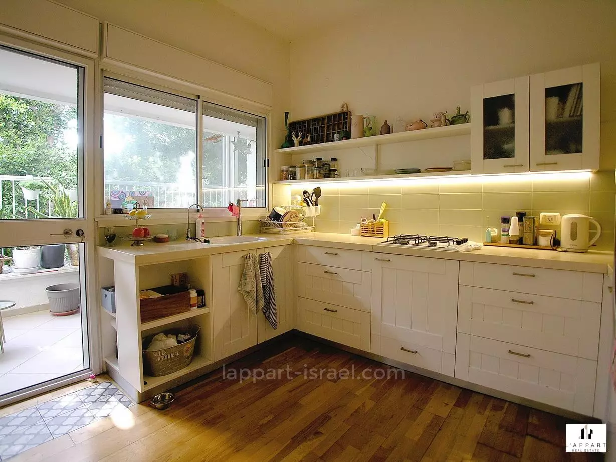 Appartement 3.5 pièces  Tel Aviv quart de la mer 175-IBL-3359