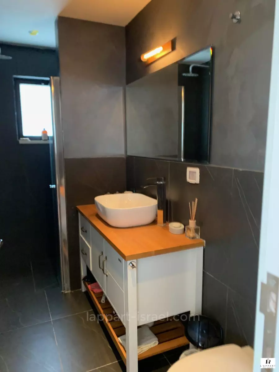 Appartement 3 pièces  Tel Aviv quart de la mer 175-IBL-3370