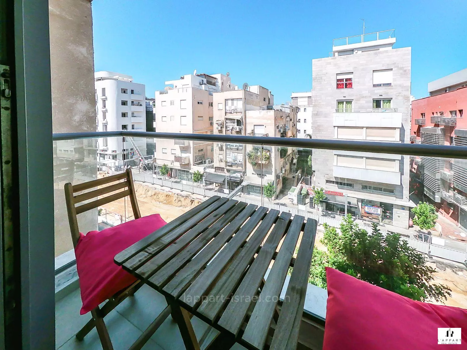 Appartement 3 pièces  Tel Aviv quart de la mer 175-IBL-3405