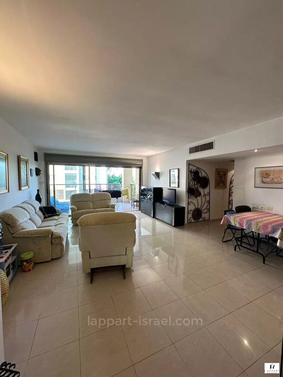 Appartement 4 pièces  Tel Aviv Ramat Aviv 175-IBL-3428