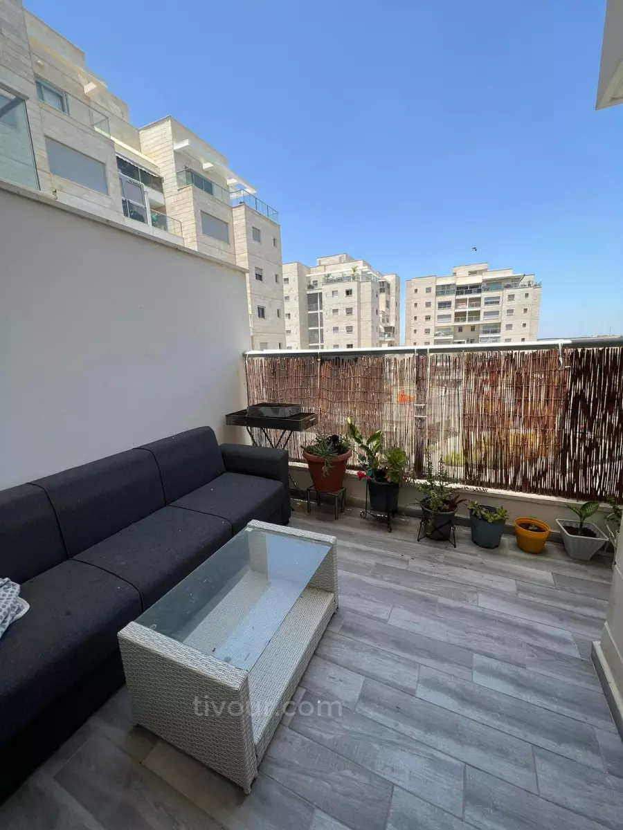 Appartement 4 pièces  Netivot Kiryat Menahem 210-IBL-2000