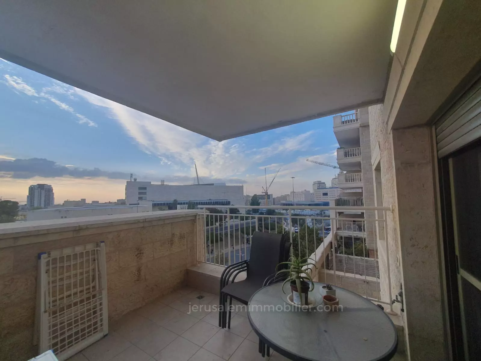 Appartement 3 pièces  Jerusalem Kiryat haleum 226-IBL-1811