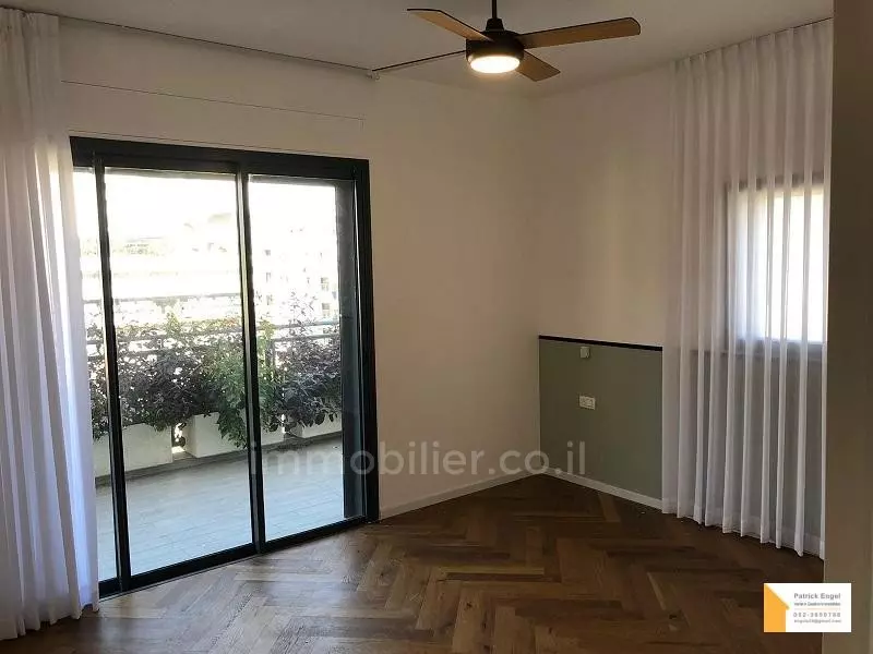 Penthouse 5 pièces  Tel Aviv quart de la mer 232-IBL-3249