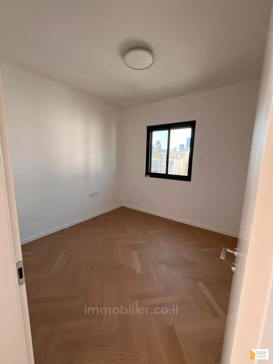 Appartement 4 pièces  Tel Aviv Centre Ville 232-IBL-3827