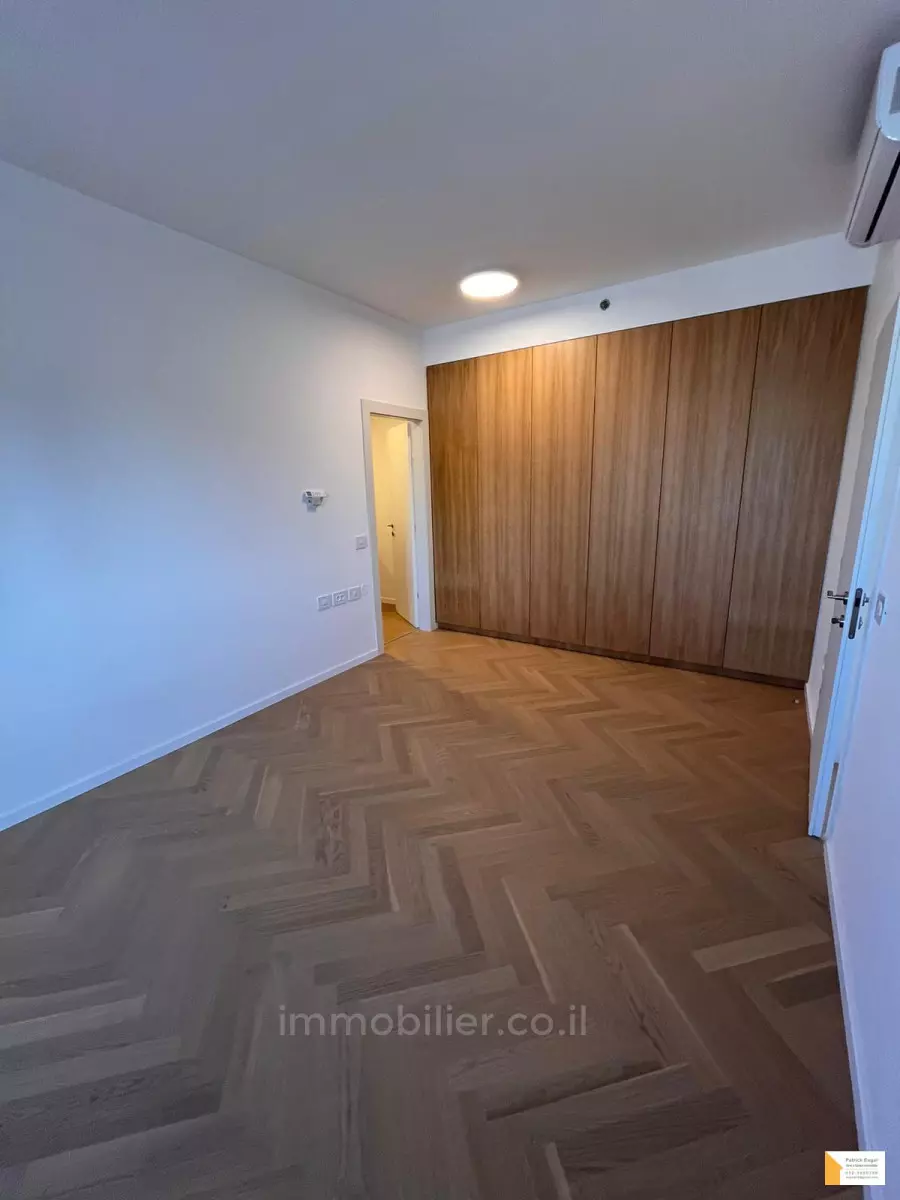 Appartement 4 pièces  Tel Aviv Centre Ville 232-IBL-3827