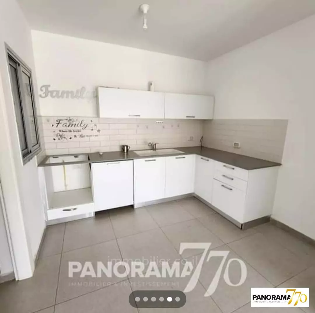 Appartement 4 pièces  Netivot Maarav 233-IBL-1410