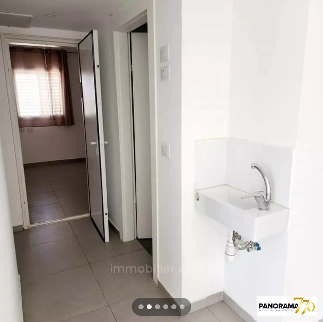 Appartement 4 pièces  Netivot Maarav 233-IBL-1410