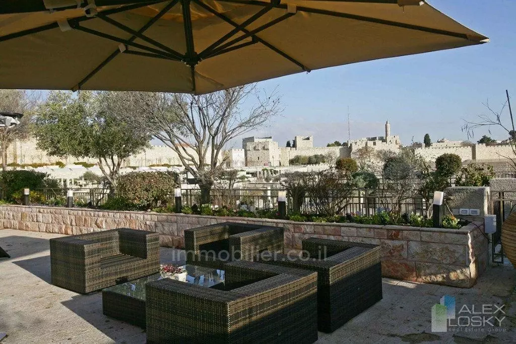 Penthouse 4 rooms Jerusalem Mamila 245-IBL-1600