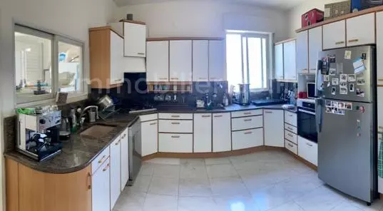 Appartement 4 pièces  Jerusalem Mochava Germanit 245-IBL-1784