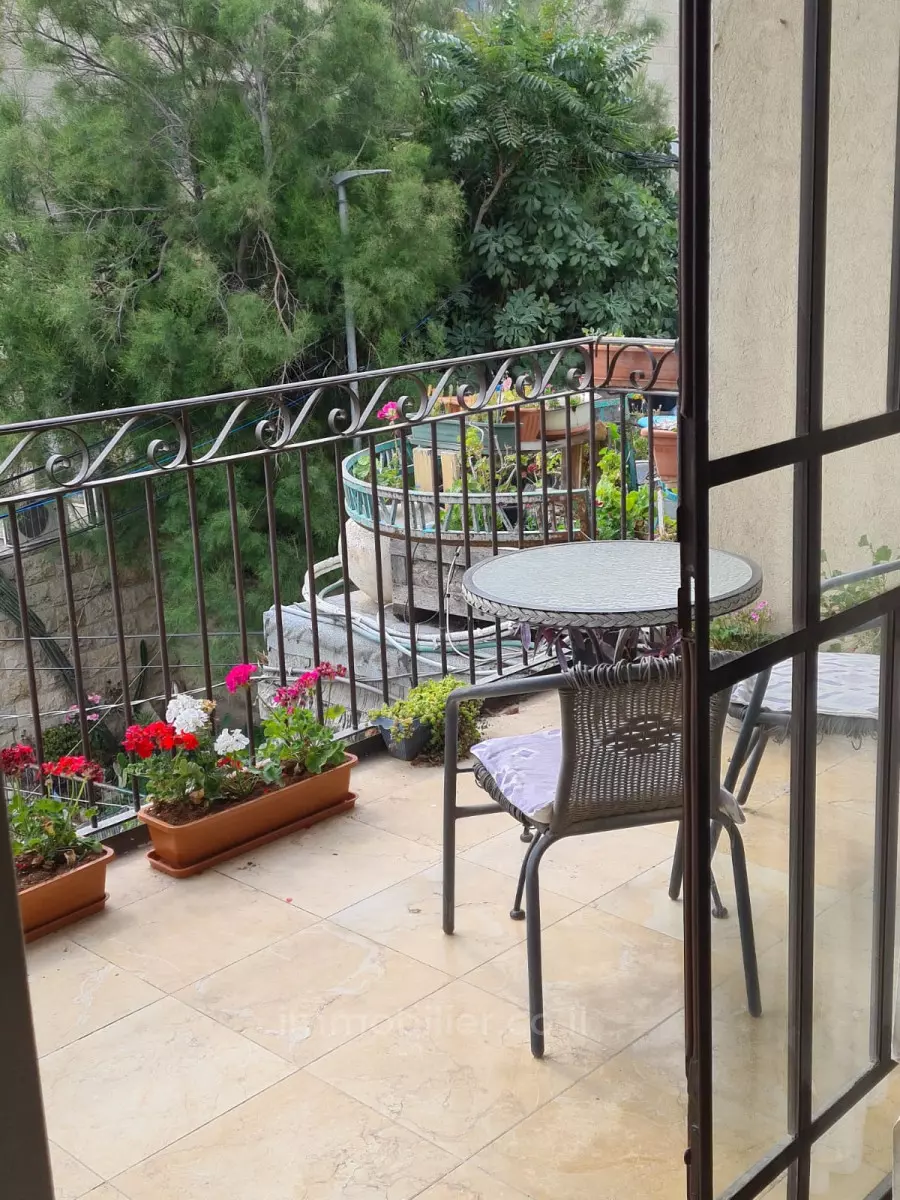 Appartement 2 pièces  Jerusalem Abu Tor 245-IBL-1824