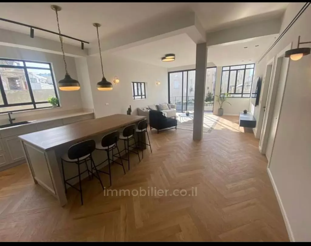 Appartement 3 pièces  Tel Aviv Dizengof 272-IBL-977