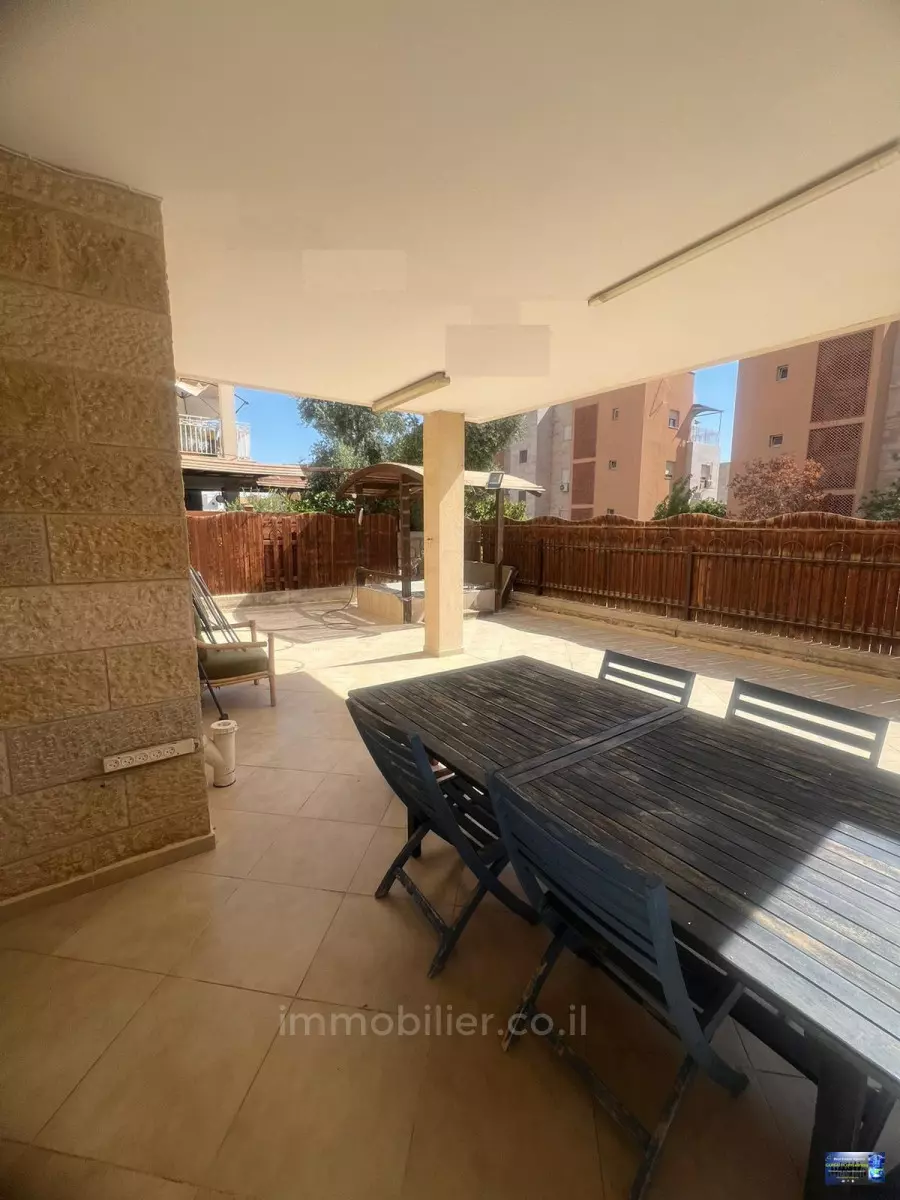 Rez de jardin 4 pièces  Eilat Shahamon 8 288-IBL-423