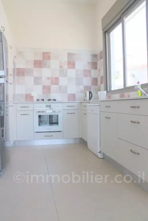 Appartement 3.5 pièces  Tel Aviv quart de la mer 291-IBL-556