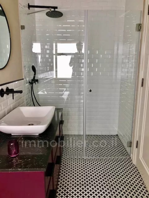 Appartement 3 pièces  Tel Aviv quart de la mer 291-IBL-685