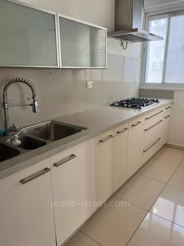 Appartement 3 pièces  Netanya Centre Ville 316-IBL-1646