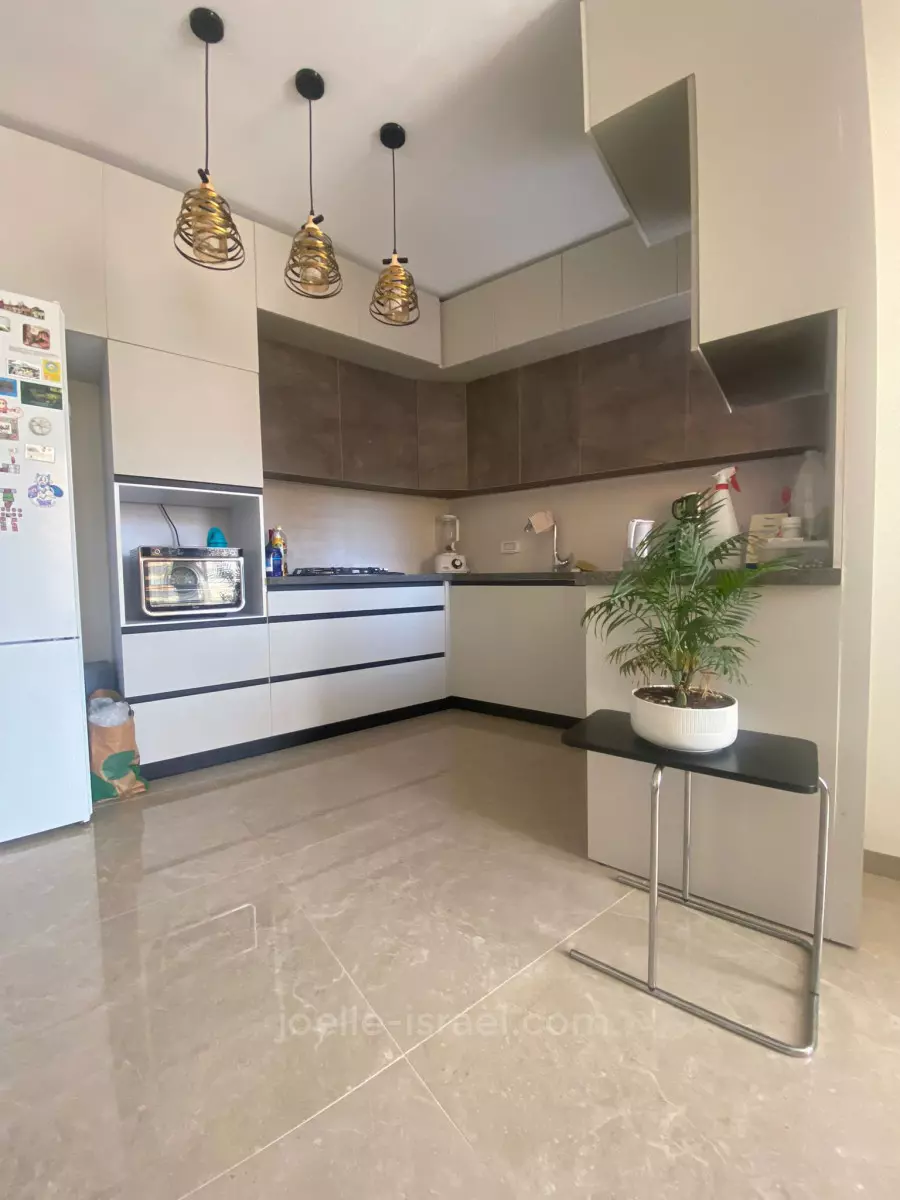 Appartement 4 pièces  Netanya Kikar 316-IBL-1729