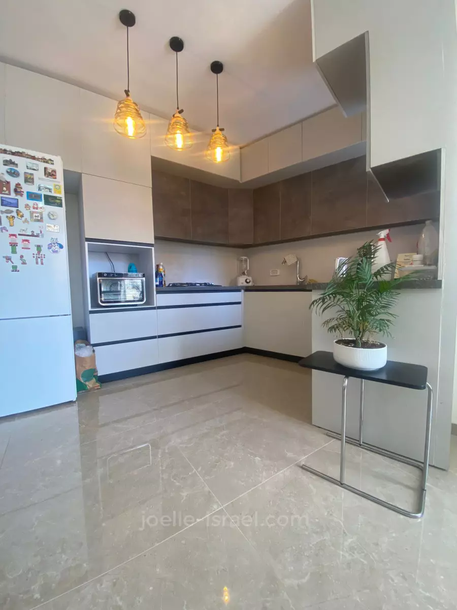 Appartement 4 pièces  Netanya Kikar 316-IBL-1729