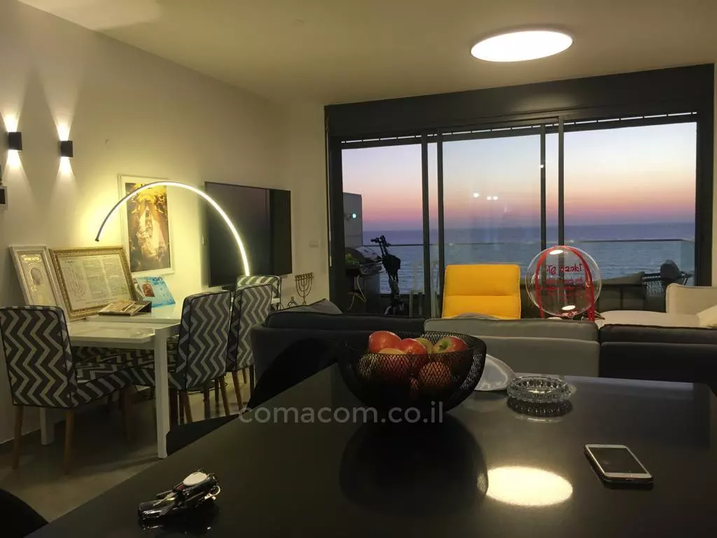 Apartment 4 rooms Bat yam Bat yam 342-IBL-6422