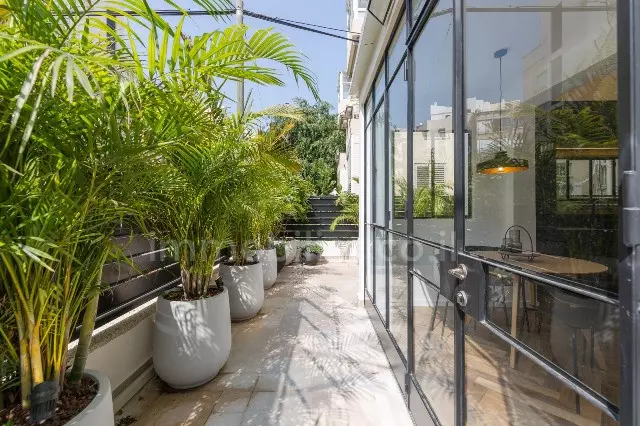 Rez de jardin 2 pièces  Tel Aviv Dizengof 342-IBL-6706