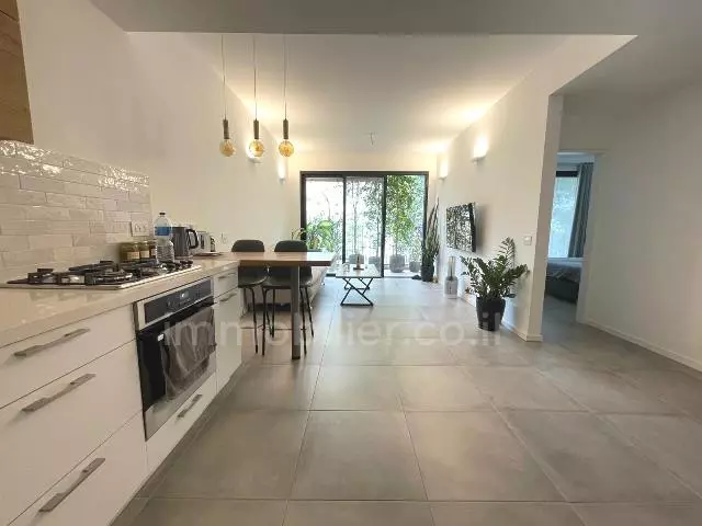 Appartement 3 pièces  Tel Aviv Centre Ville 342-IBL-6710