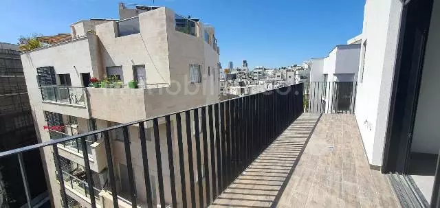 Duplex-Penthouse 5 pièces  Tel Aviv Centre Ville 342-IBL-6728