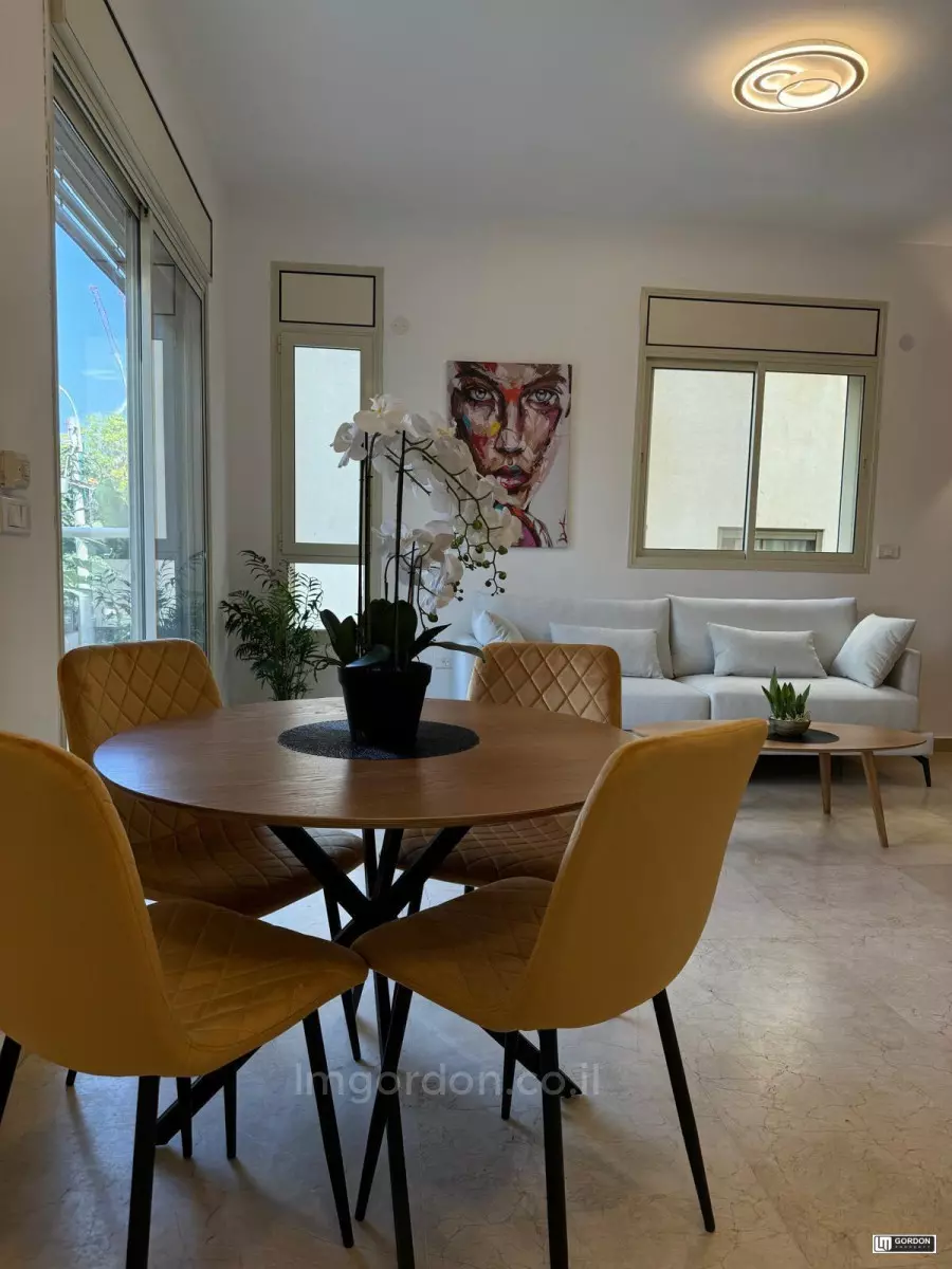 Appartement 3 pièces  Tel Aviv 1ere ligne mer 357-IBL-1518