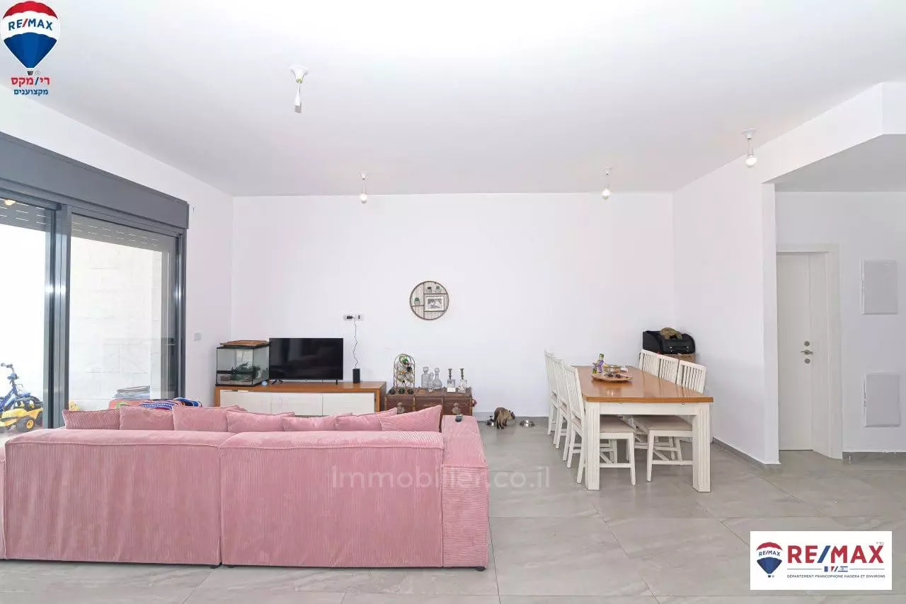 Appartement 5 pièces  Hadera Centre ville 379-IBL-350