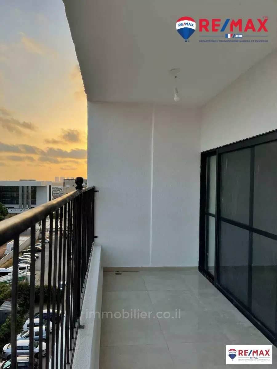 Appartement 4 pièces  Hadera Centre ville 379-IBL-362