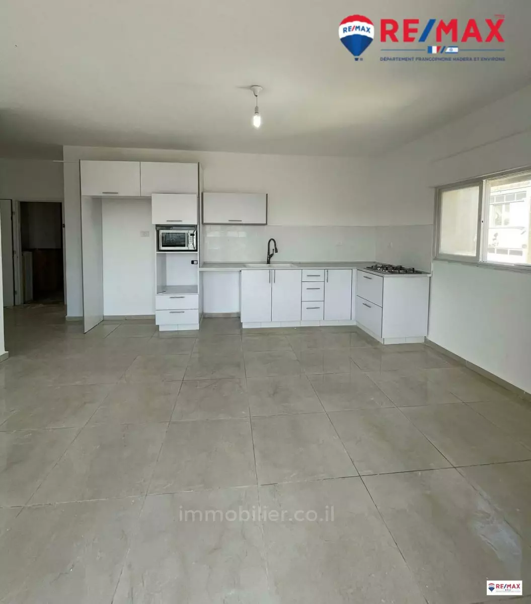 Appartement 4 pièces  Hadera Centre ville 379-IBL-362