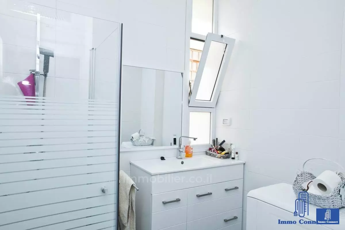 Apartment 3 rooms Tel Aviv Ben-Yehuda 440-IBL-363