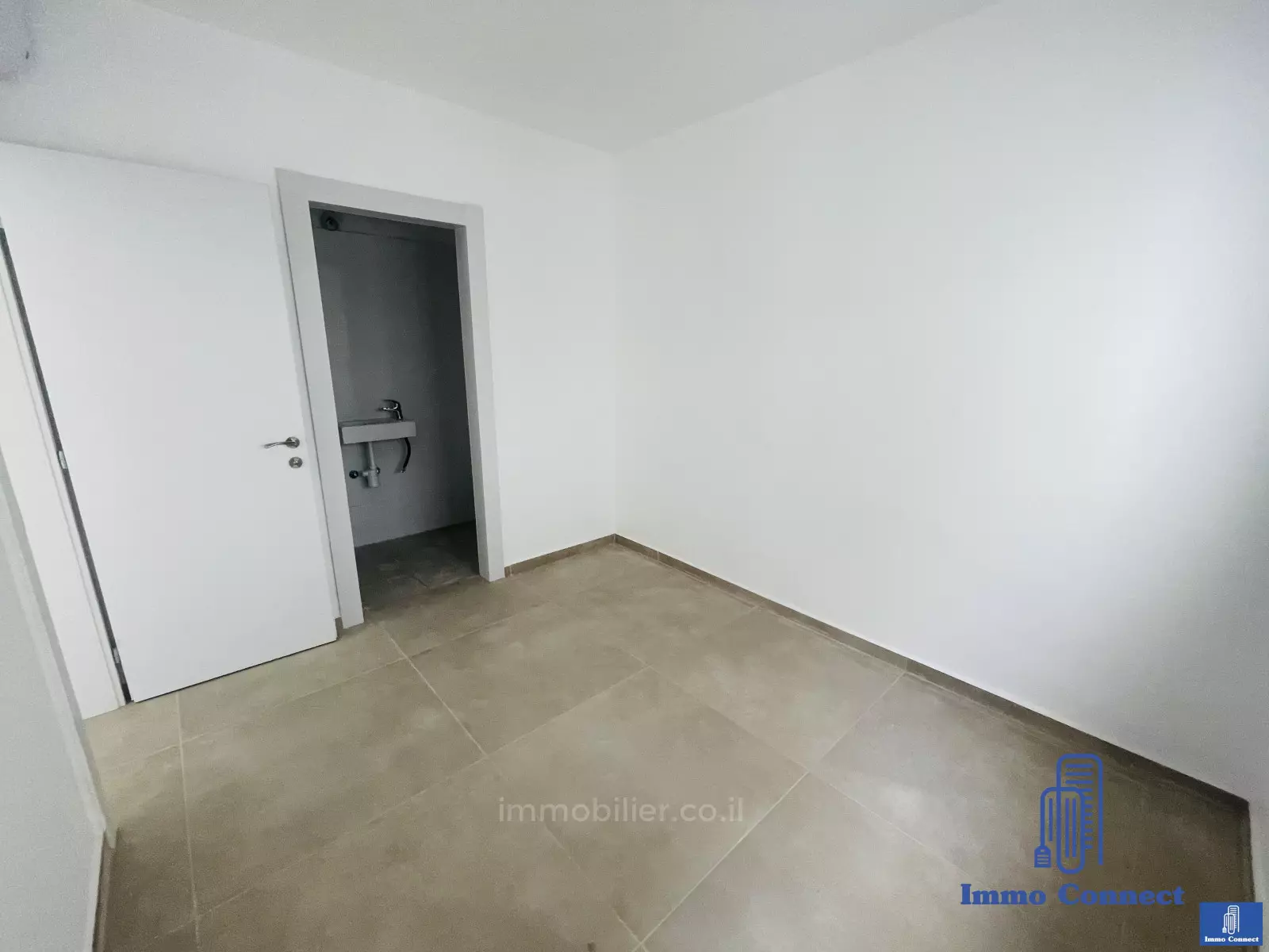 Appartement 4 pièces  Bat yam Bat yam 440-IBL-393