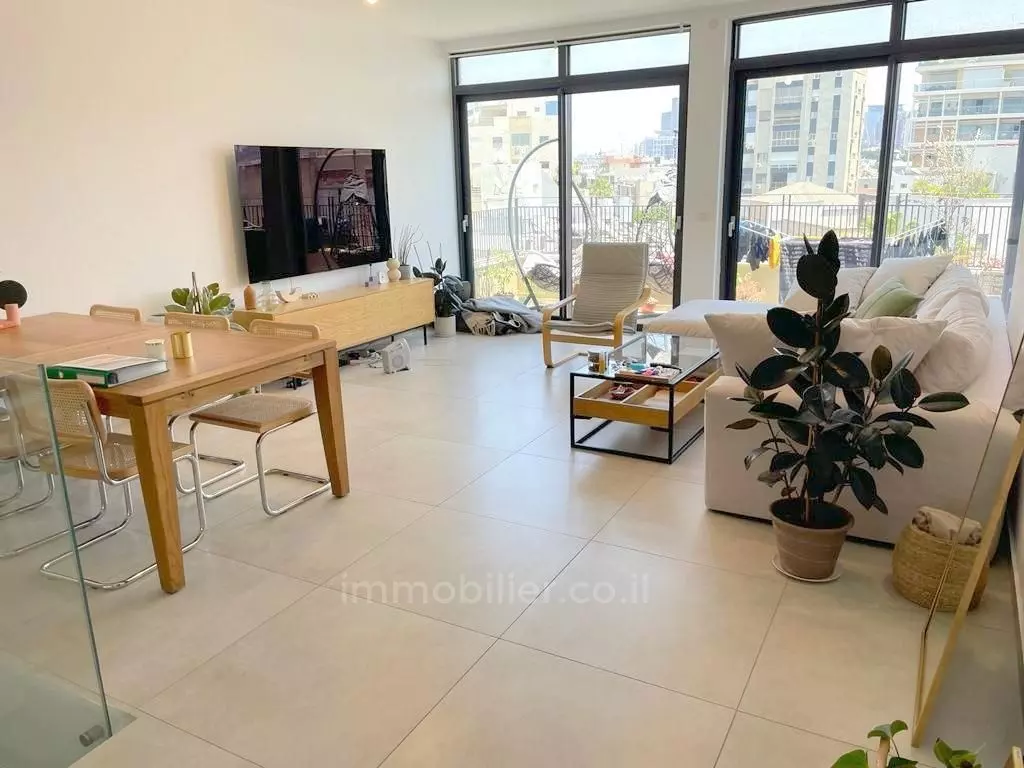 Duplex 4 pièces  Tel Aviv Centre Ville 457-IBL-1138