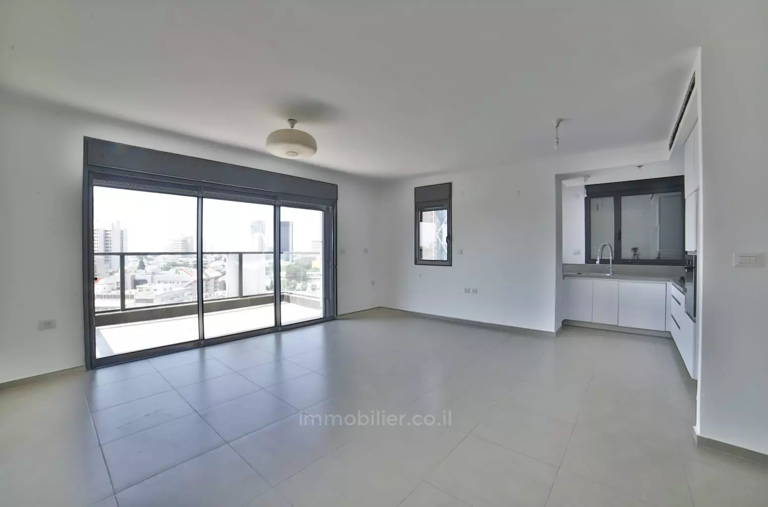 Appartement 4 pièces  Tel Aviv Centre Ville 457-IBL-1146