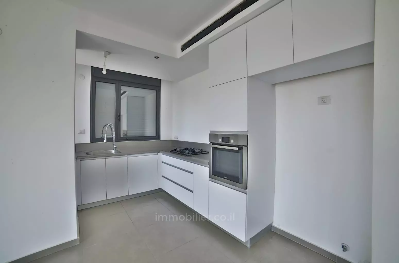 Appartement 4 pièces  Tel Aviv Centre Ville 457-IBL-1146