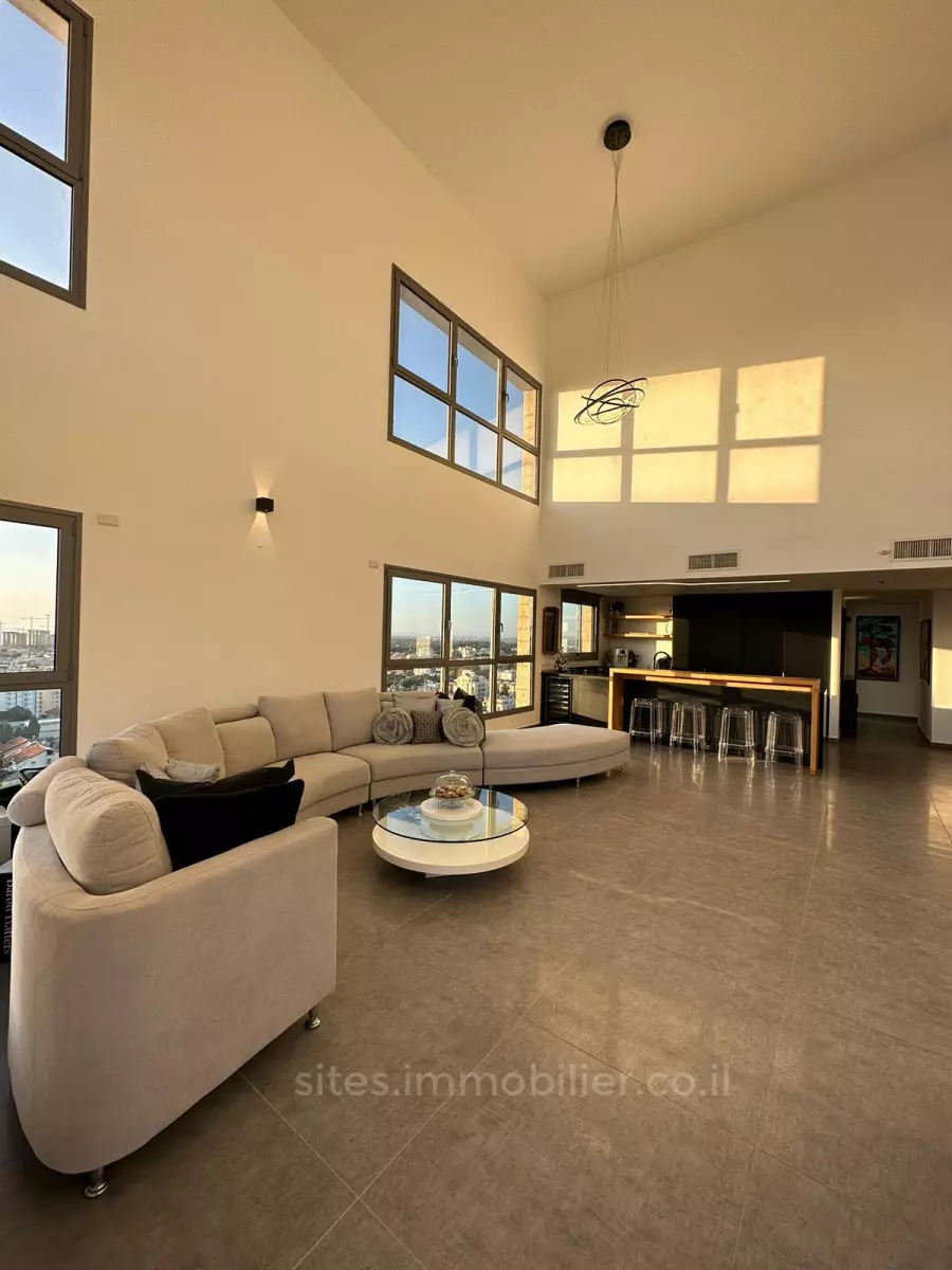 Penthouse 5 pièces  Netanya Centre Ville 457-IBL-1303