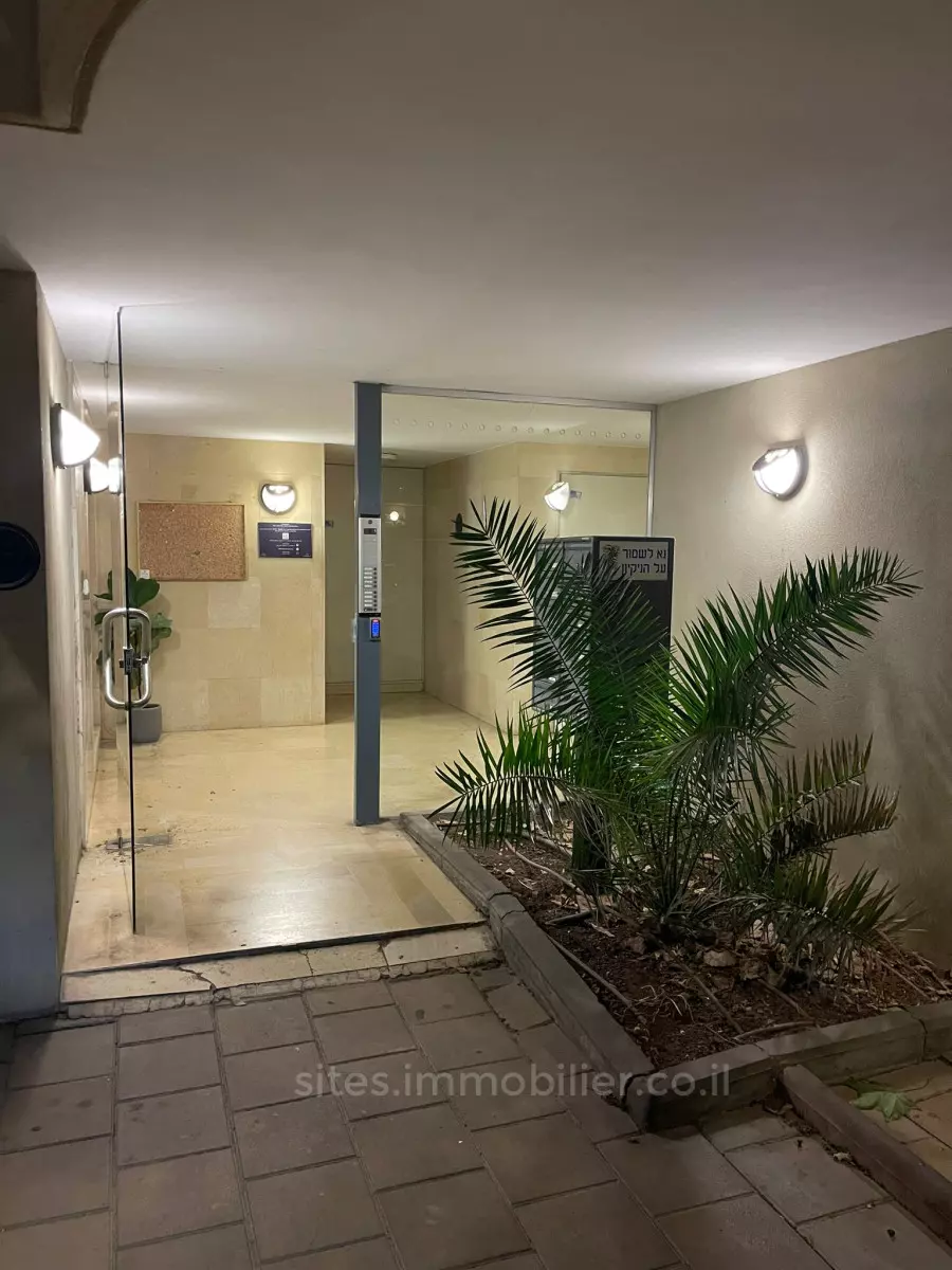 Appartement 2 pièces  Tel Aviv Montifiory 457-IBL-1312