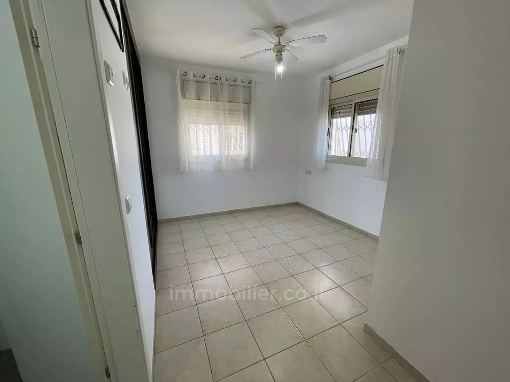 Appartement 4 pièces  Netanya Kiriat Hasharon 457-IBL-1320