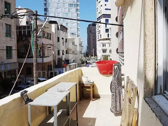 Appartement 3 pièces  Tel Aviv quart de la mer 457-IBL-1335