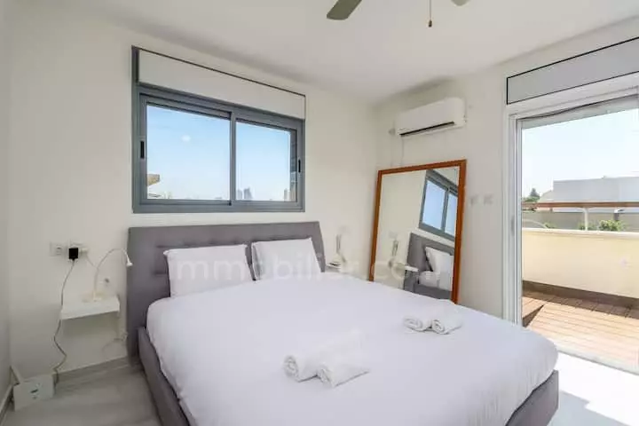 Duplex 3 pièces  Tel Aviv Dizengof 457-IBL-1402