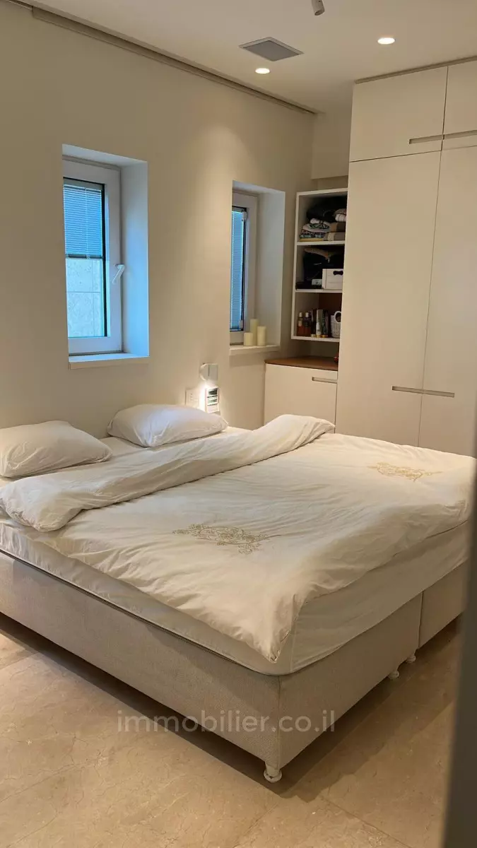 Appartement 3 pièces  Tel Aviv 1ere ligne mer 457-IBL-1440