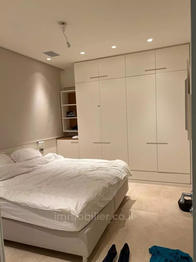 Appartement 3 pièces  Tel Aviv 1ere ligne mer 457-IBL-1440