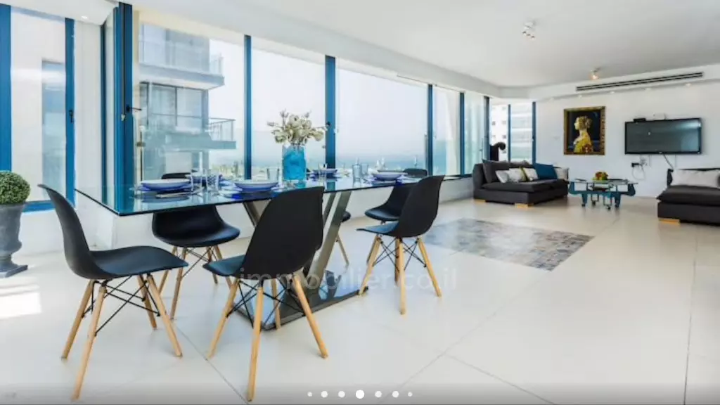 Duplex-Penthouse 4.5 pièces  Tel Aviv 1ere ligne mer 457-IBL-668