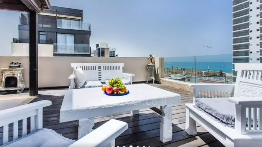 Duplex-Penthouse 4.5 pièces  Tel Aviv 1ere ligne mer 457-IBL-668