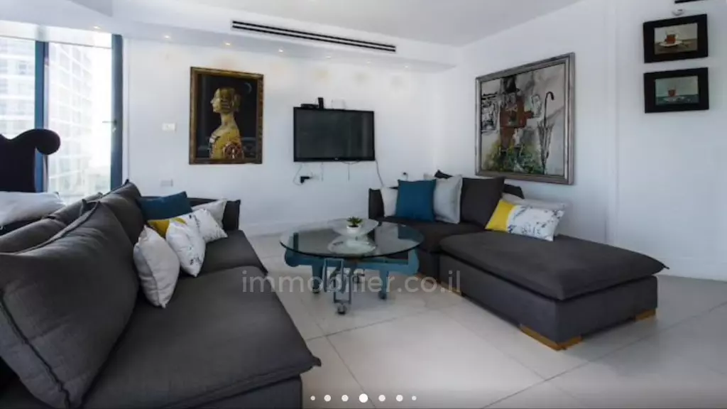 Duplex-Penthouse 4.5 pièces  Tel Aviv 1ere ligne mer 457-IBL-668