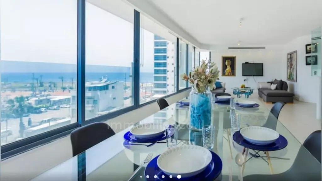 Duplex-Penthouse 4.5 pièces  Tel Aviv 1ere ligne mer 457-IBL-668